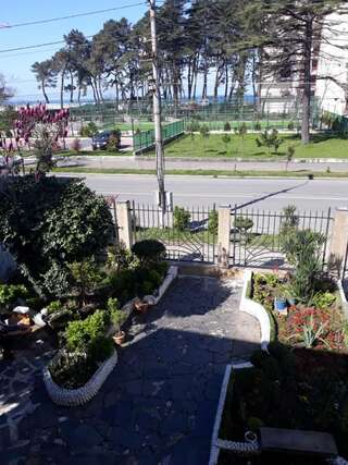 Гостевой дом Villa NiNo Кобулети-5